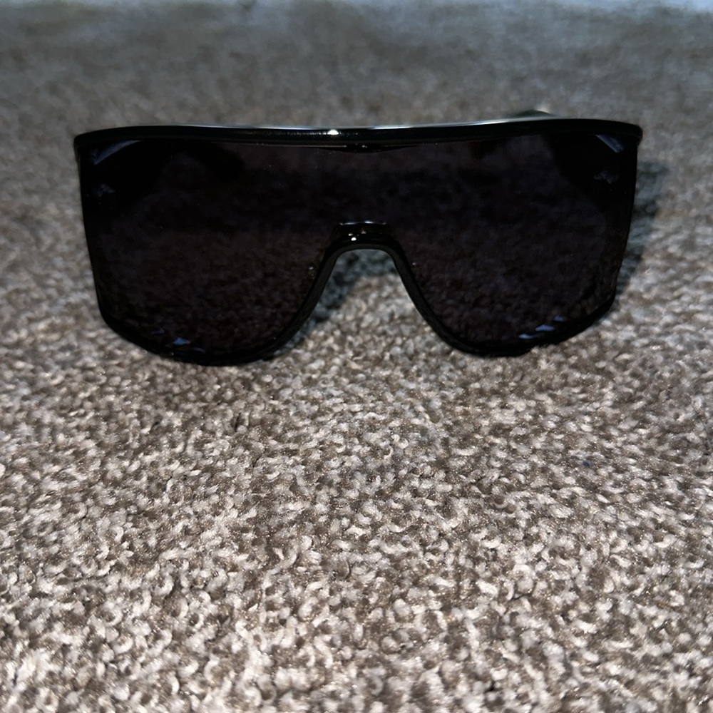Givenchy 178mm Shield Sunglasses worn once perfect condition
